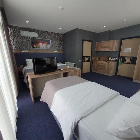 Home Suites Baku-Halal Hotel מראה חיצוני תמונה